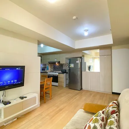 Cozy And Modern Look 2Br The Wave Kuningan Apartment By Travelio